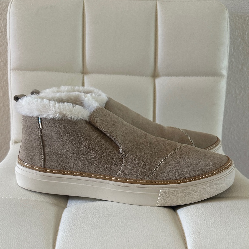 Women's Tan Suede Slip-On Shoes